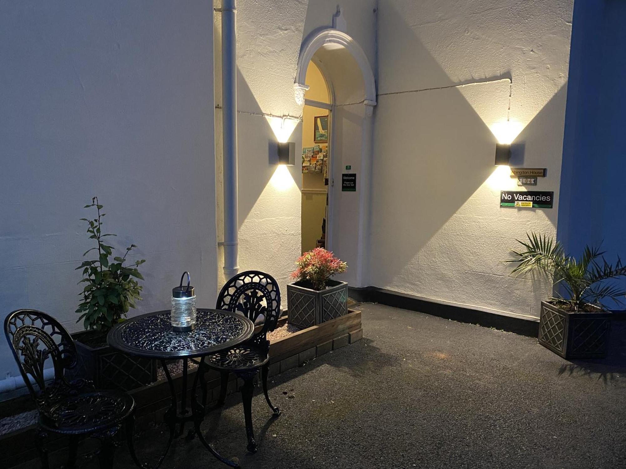 Abingdon House Acomodação com café da manhã Torquay Exterior foto